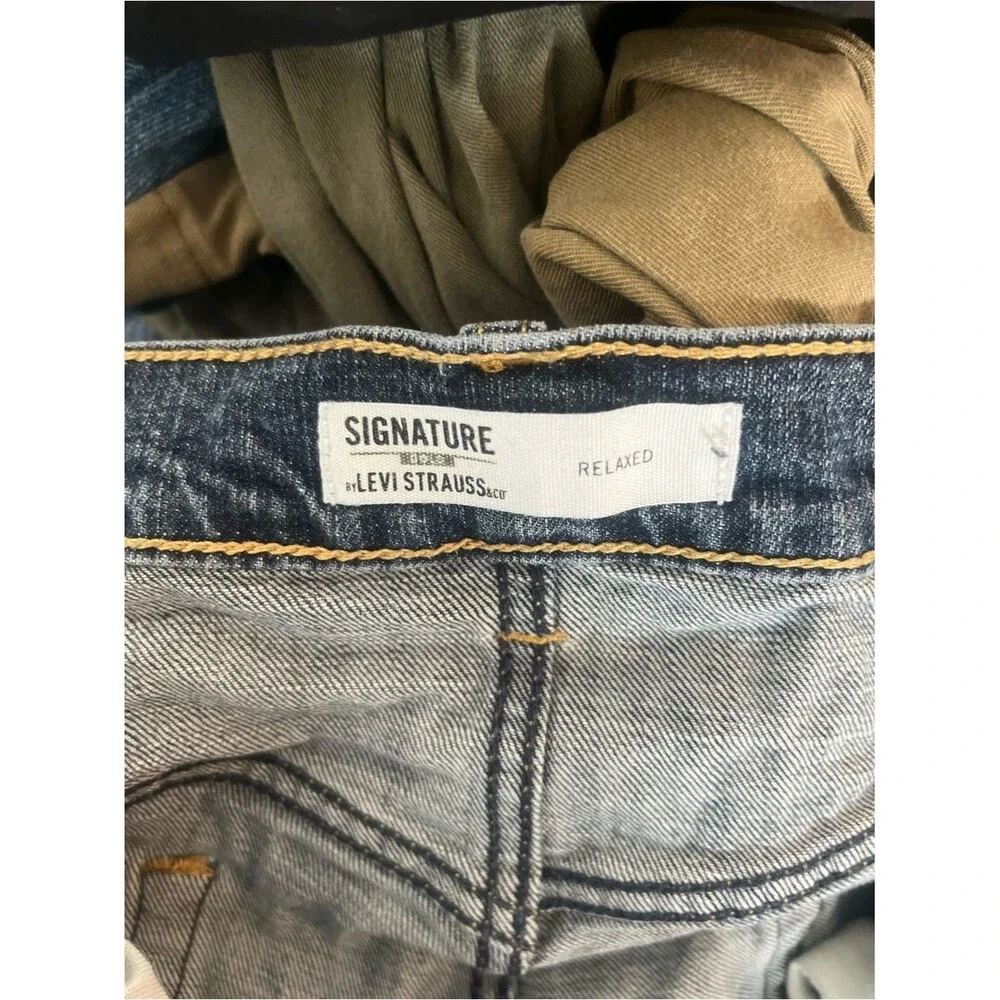Signature Levi Strauss Jeans Mens 36x30 Relaxed Fit Stretch Denim Dark Wash